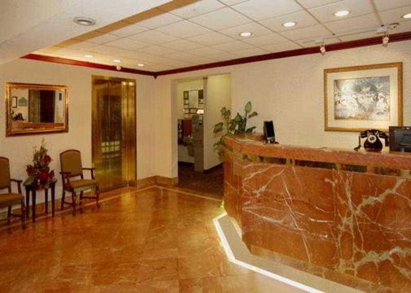 Quality Inn & Suites Tallahassee Bagian luar foto